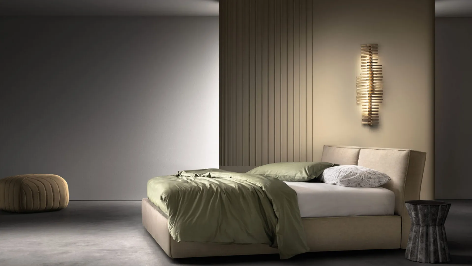 Letto matrimoniale in tessuto imbottito con testiera Light di Bside