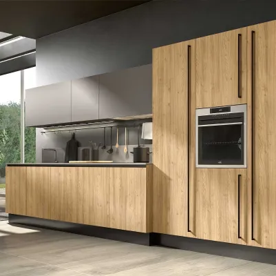 Cucina Moderna lineare Class 06 in legno finitura Rovere nodato di GM Cucine